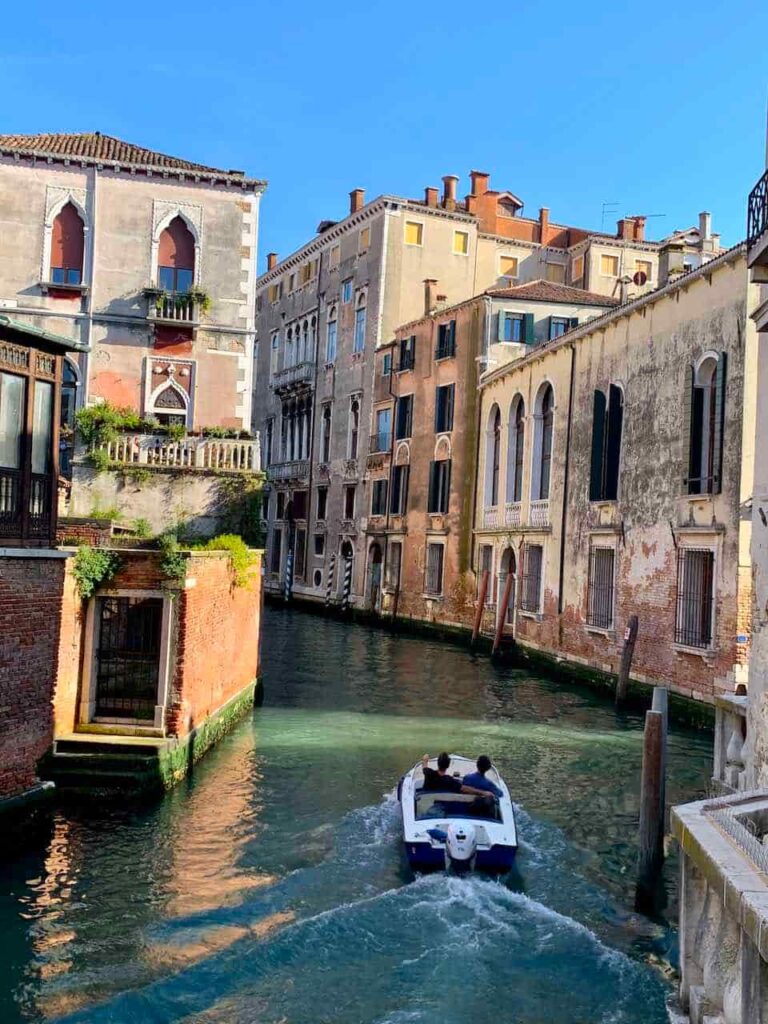 The San Polo district in Venice. It is among the best places to stay in Venice Italy 