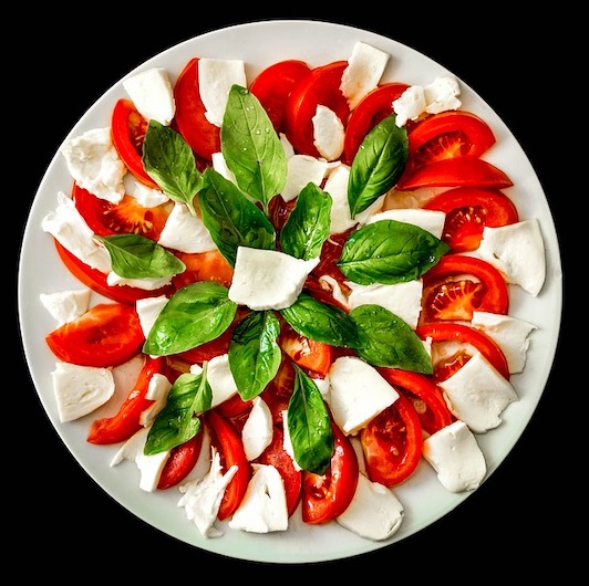 Caprese salad, a top Italian dish 