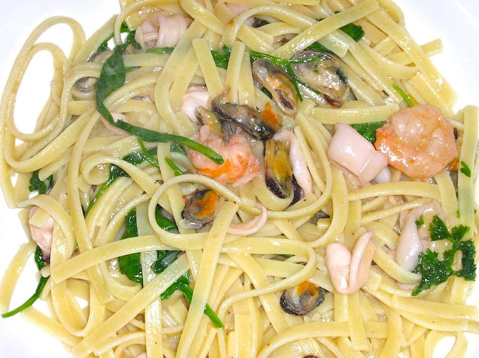 Italian fettuccine pasta with seafood