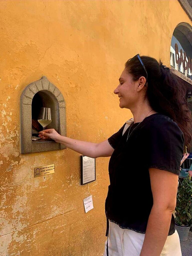 Babae wine window in Florence