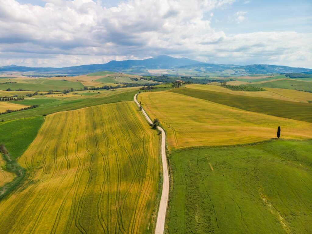 The Gladiator Road  the Val d orcia Tuscany 