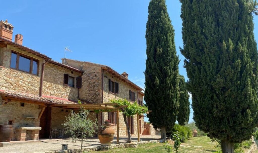 Tenuta Sovestro – Farmhouse and Winery in San Gimignano, Italy