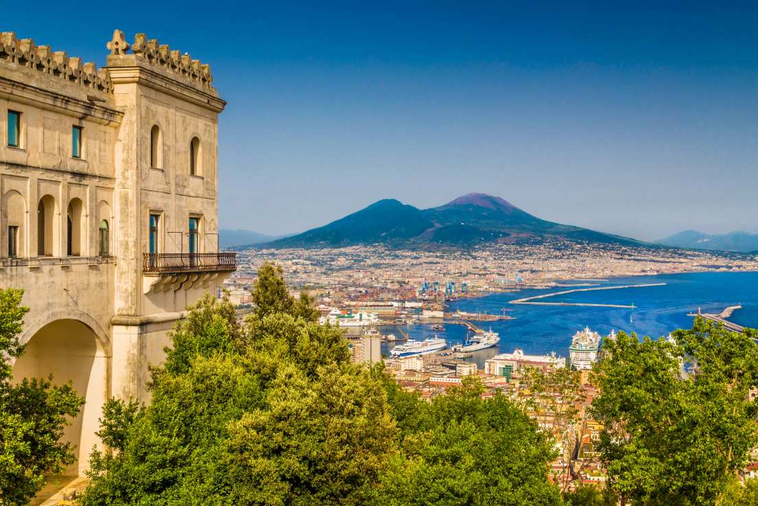 Where to stay in Naples Italy overview of the historic center and Bay of Naples